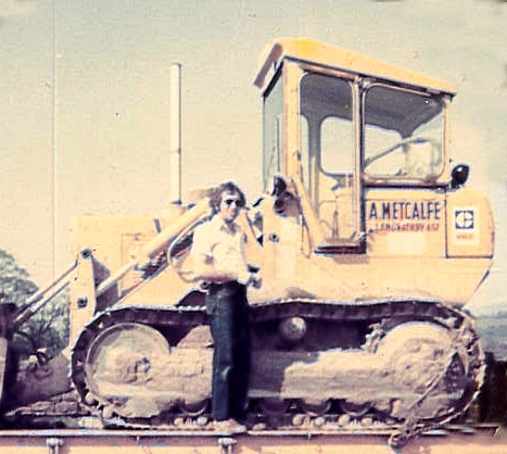 Metcalfe Plant Hire Old Photo of digger